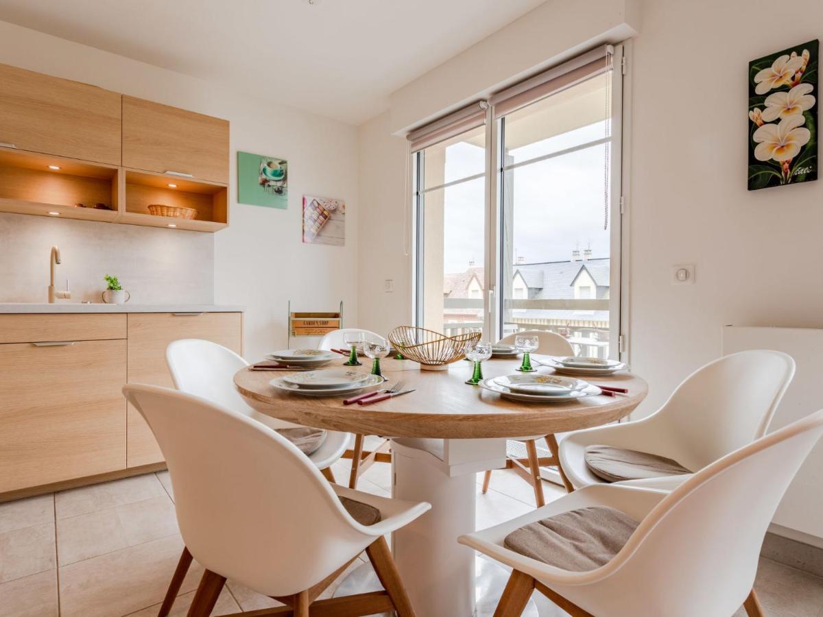 Apartment Les Arts-1 By Interhome Deauville Eksteriør billede